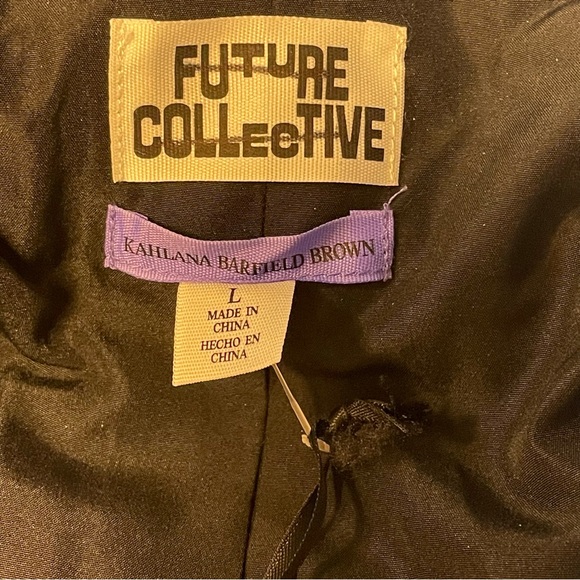 Future Collective Kahlana Barfield  Glossy Puffer Crop Jacket Blue  Size L - Picture 11 of 12